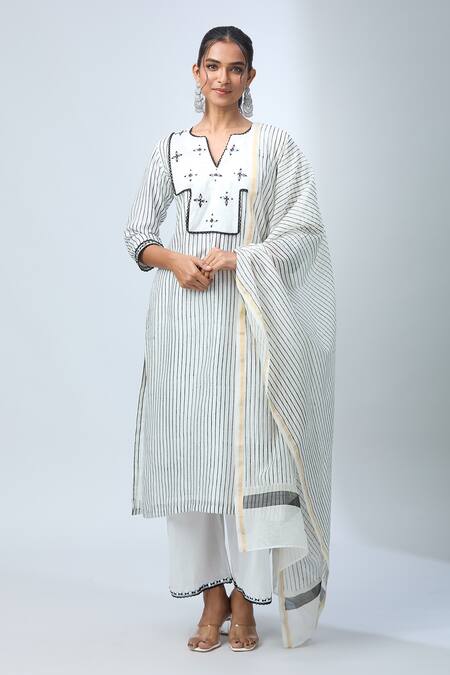 Buy_Kalakaari By Sagarika_Off White Cotton, Chanderi Silk Mirrors, Lace Stripe Handblock Printed Kurta Set _Online_at_Aza_Fashions