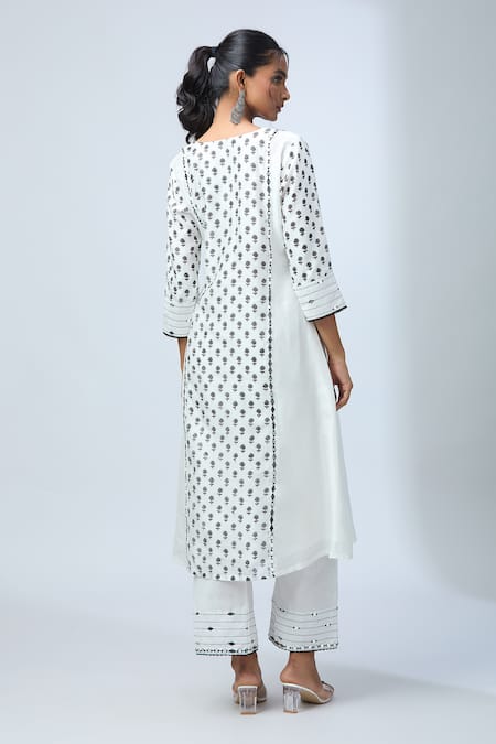 Kalakaari By Sagarika Floral Print Embroidered Kurta Set 