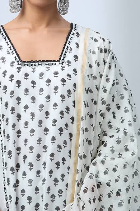 Kalakaari By Sagarika Off White Cotton, Chanderi Silk Embroidery, Mirrors Floral Print Kurta Set at Aza Fashions Kalakaari By Sagarika_Off White Cotton, Chanderi Silk Embroidery, Mirrors Floral Print Kurta Set _at_Aza_Fashions