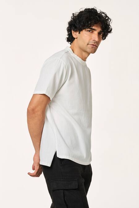 Terra Luna White Cotton Pico Lite Asymmetric Hem T-shirt Online at Aza Fashions Terra Luna_White Cotton Pico Lite Asymmetric Hem T-shirt _Online_at_Aza_Fashions