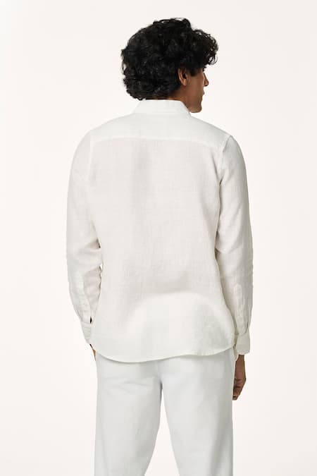 Shop_Terra Luna_White Linen Collared Solid T-shirt _at_Aza_Fashions