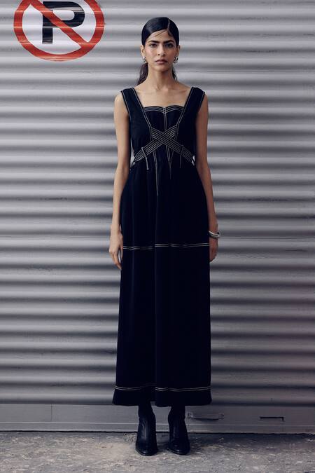 Shop_Veera Wear_Black Crepe Sweetheart Neck Stitch Embroidered Midi Dress _Online_at_Aza_Fashions