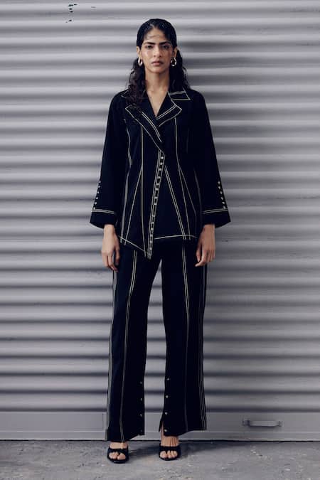 Shop Veera Wear Black Crepe Collared Structured Embroidered Blazer Top at Aza Fashions Shop_Veera Wear_Black Crepe Collared Structured Embroidered Blazer Top _at_Aza_Fashions