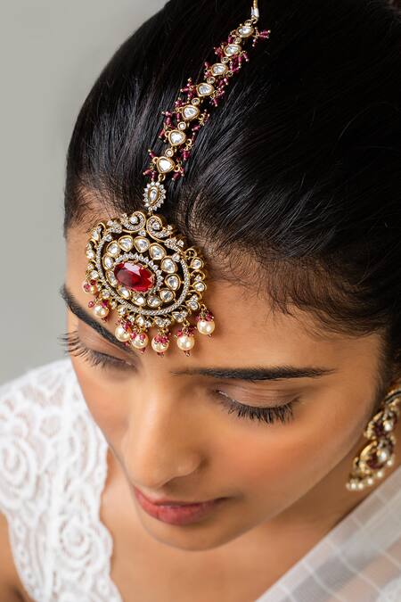 Zevar King Red Floral Stone Maangtikka Online at Aza Fashions Zevar King_Red Floral Stone Maangtikka _Online_at_Aza_Fashions