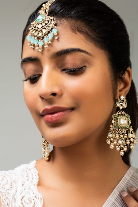 Shop Zevar King Green Stone Embellished Drop Pattern Maangtikka at Aza Fashions Shop_Zevar King_Green Stone Embellished Drop Pattern Maangtikka _at_Aza_Fashions