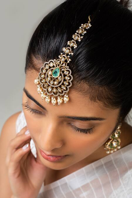 Zevar King Green Floral Drop Stone Embellished Maangtikka Online at Aza Fashions Zevar King_Green Floral Drop Stone Embellished Maangtikka _Online_at_Aza_Fashions