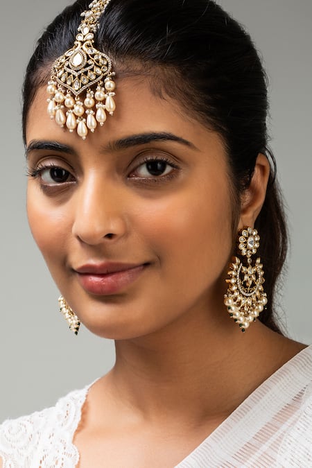 Zevar King White Peacock Stone Studded Maangtikka Online at Aza Fashions Zevar King_White Peacock Stone Studded Maangtikka _Online_at_Aza_Fashions