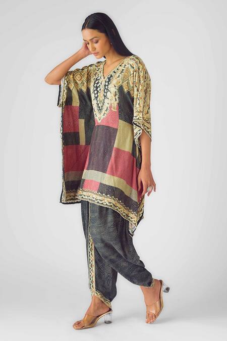 Basanti - Kapde Aur Koffee_Black Muslin Crystals V-neck Geometric Print Kaftan And Dhoti Pant Set_Online_at_Aza_Fashions