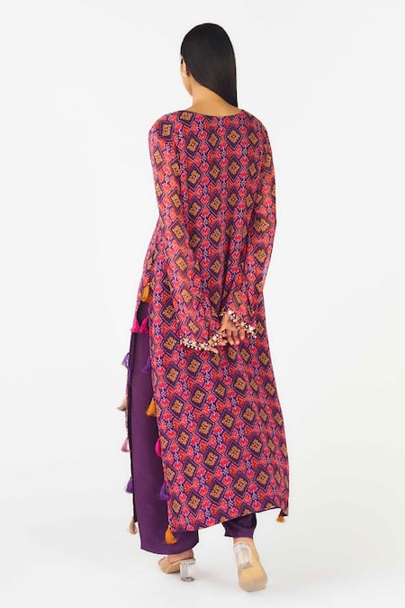 Basanti - Kapde Aur Koffee Geometric Mirror Work Kurta Set