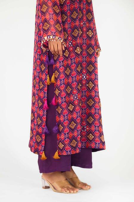 Shop_Basanti - Kapde Aur Koffee_Purple Crepe Sequins, Tassels V-neck Geometric Mirror Work Kurta Set _Online_at_Aza_Fashions