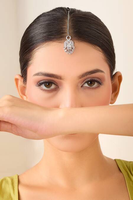 Buy Just Shradhas Silver Plated Natural Stone Embellished Maangtikka Online at Aza Fashions Buy_Just Shradhas_Silver Plated Natural Stone Embellished Maangtikka_Online_at_Aza_Fashions