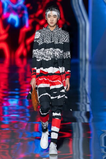 Buy_MR. Ajay Kumar_Black Cotton Abstract Floral Print Kurta Set _Online_at_Aza_Fashions