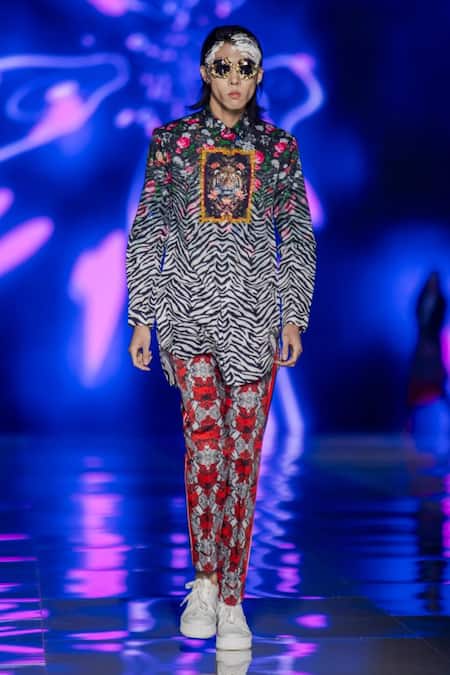 MR. Ajay Kumar Floral Zig Zag Print Kurta 