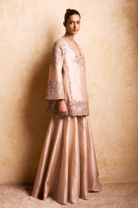 Pankaj & Nidhi_Rose Gold Brocade Zari, Embroidery Plunge Neck Geometric Kurta And Sharara Set _Online_at_Aza_Fashions