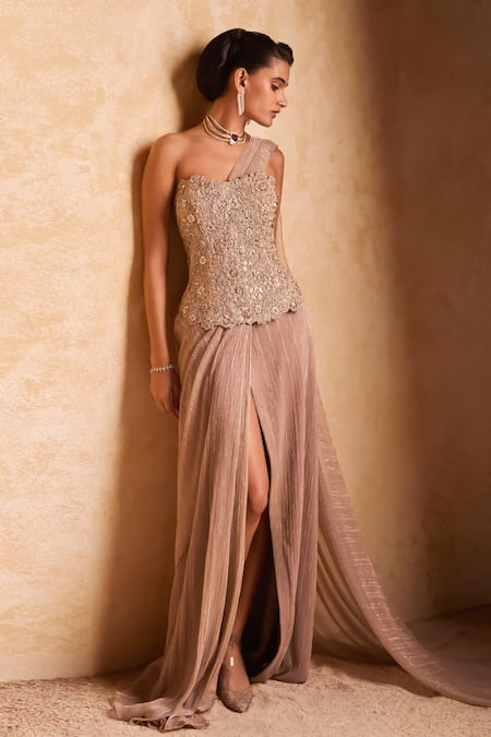 Shop Pankaj & Nidhi Beige Tulle, Lurex Embroidery Sweetheart Neck Gold Corset And Pre-stitched Saree at Aza Fashions Shop_Pankaj & Nidhi_Beige Tulle, Lurex Embroidery Sweetheart Neck Gold Corset And Pre-stitched Saree _at_Aza_Fashions