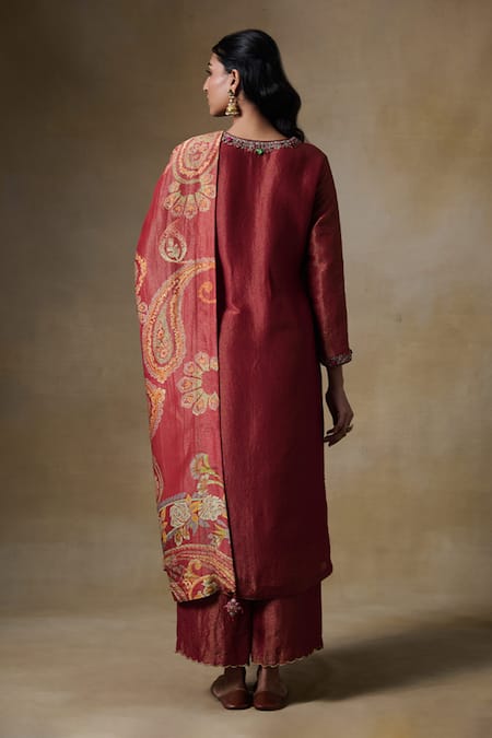 Saundh_Red Viscose, Organza Embroidery, Beads V-neck Floral Kurta Pant Set _Online_at_Aza_Fashions