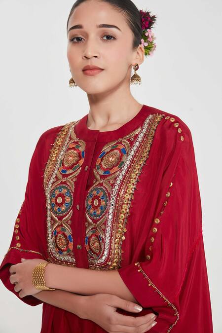 Buy_Siddhartha Bansal_Red Silk, Cotton Cut Work Round Neck Cherry Embroidered Kurta Set _Online_at_Aza_Fashions
