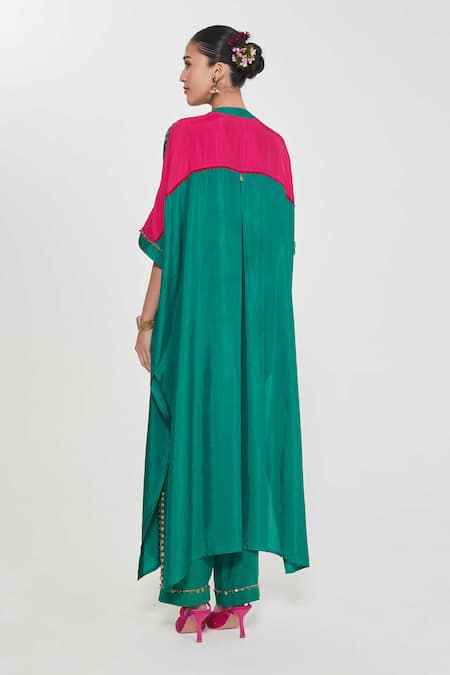 Shop Siddhartha Bansal Emerald Green Silk, Cotton Beads, Sequins Round Neck Embroidered Kurta Set at Aza Fashions Shop_Siddhartha Bansal_Emerald Green Silk, Cotton Beads, Sequins Round Neck Embroidered Kurta Set _at_Aza_Fashions