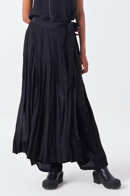 Shop Three Black Silk, Crepe Box Pleated Skirt Pant Online at Aza Fashions Shop_Three_Black Silk, Crepe Box Pleated Skirt Pant _Online_at_Aza_Fashions