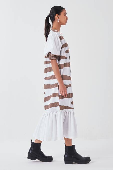 Three White Poplin Applique Round Neck Smear Midi Dress at Aza Fashions Three_White Poplin Applique Round Neck Smear Midi Dress _at_Aza_Fashions