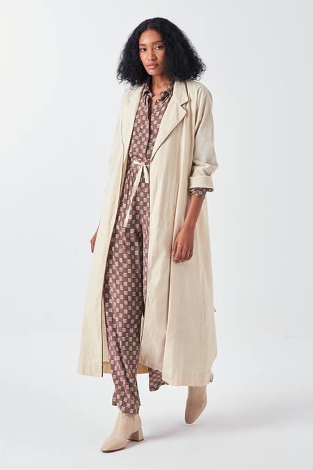 Buy_Three_Ivory Silk, Handloom Cotton Collared Floral Drawstring Long Jacket 