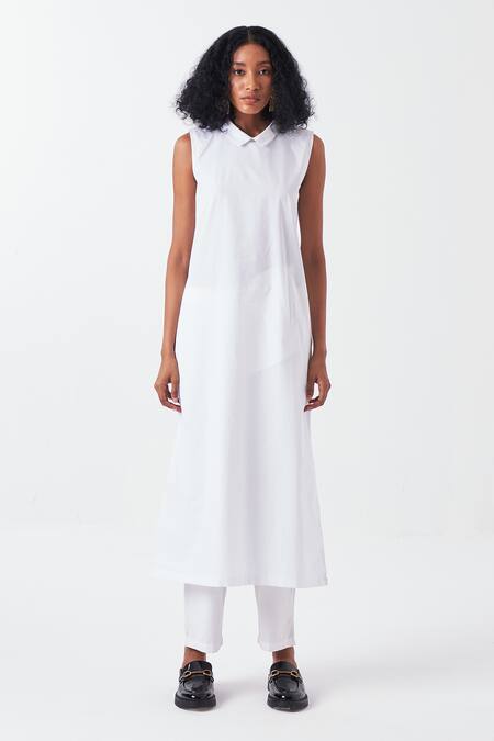 Three White Poplin Applique Collared Moon Long Jacket Pant Set Online at Aza Fashions Three_White Poplin Applique Collared Moon Long Jacket Pant Set _Online_at_Aza_Fashions