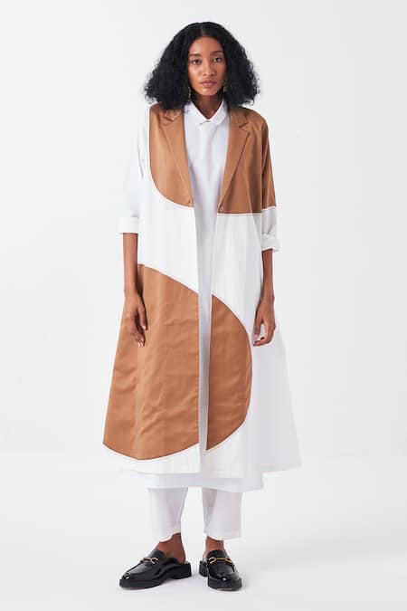 Buy Three White Poplin Applique Collared Moon Long Jacket Pant Set Online at Aza Fashions Buy_Three_White Poplin Applique Collared Moon Long Jacket Pant Set _Online_at_Aza_Fashions