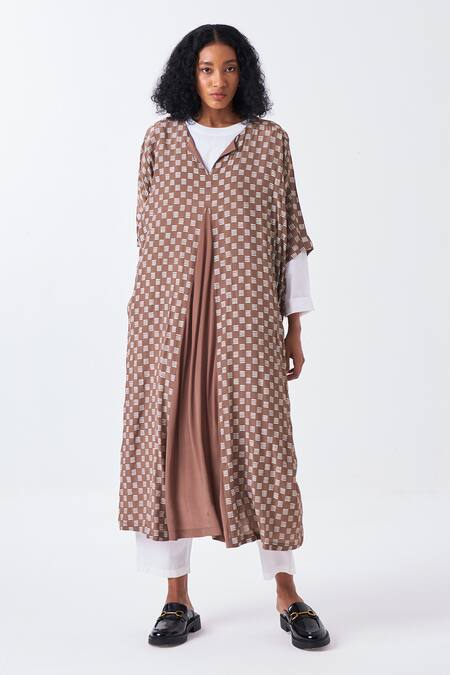 Shop Three Brown Crepe, Poplin V-, Round Brick Print Kaftan And Pant Set Online at Aza Fashions Shop_Three_Brown Crepe, Poplin V-, Round Brick Print Kaftan And Pant Set _Online_at_Aza_Fashions