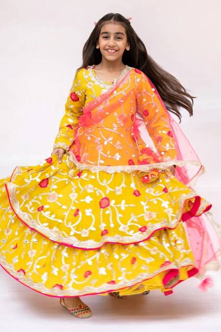 Buy_Fayon Kids_Yellow Net, Georgette Sequins, Tassels Gota Blossom Embroidered Anarkali Set _Online_at_Aza_Fashions