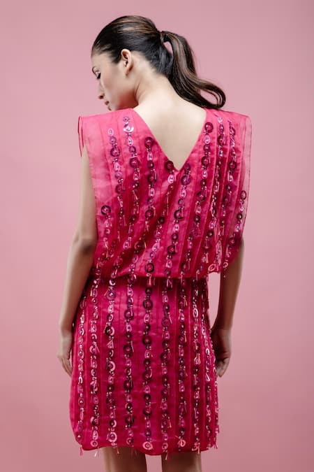 Shop Pocket Stories Pink Organza Sequins, Crystals V-neck Hot Embroidered Dress at Aza Fashions Shop_Pocket Stories_Pink Organza Sequins, Crystals V-neck Hot Embroidered Dress _at_Aza_Fashions