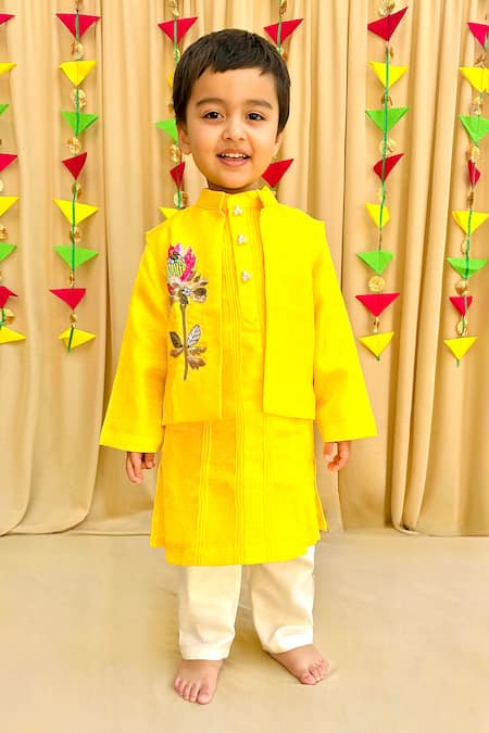 Byb Premium_Yellow Tissue Sequins, Beads Floral Embroidered Bundi Kurta Set _Online_at_Aza_Fashions