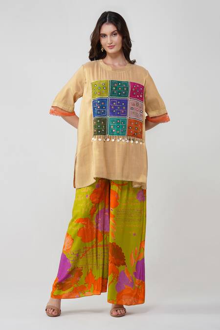 Shop Devyani Mehrotra Gold Tissue Chanderi Printed Geometric Round Tunic And Flared Pant Set Online at Aza Fashions Shop_Devyani Mehrotra_Gold Tissue Chanderi Printed Geometric Round Tunic And Flared Pant Set_Online_at_Aza_Fashions