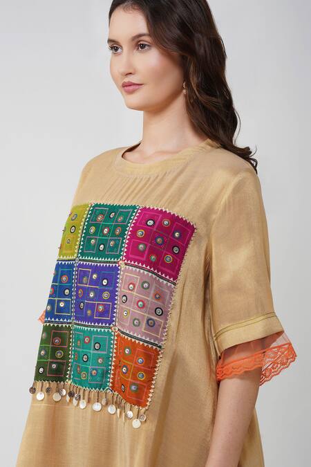 Devyani Mehrotra Gold Tissue Chanderi Printed Geometric Round Tunic And Flared Pant Set at Aza Fashions Devyani Mehrotra_Gold Tissue Chanderi Printed Geometric Round Tunic And Flared Pant Set_at_Aza_Fashions