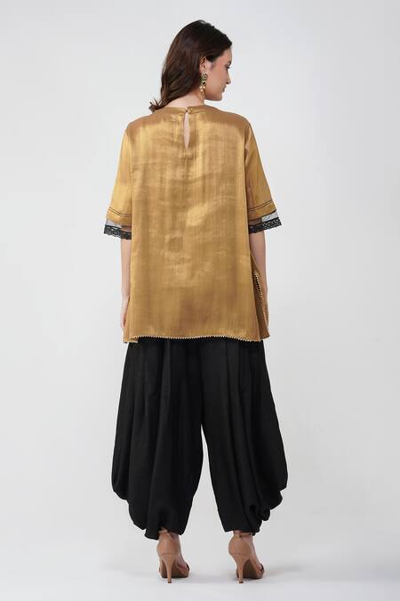 Shop Devyani Mehrotra Gold Tissue Chanderi Printed Geometric Round Patchwork Kurta Set at Aza Fashions Shop_Devyani Mehrotra_Gold Tissue Chanderi Printed Geometric Round Patchwork Kurta Set_at_Aza_Fashions