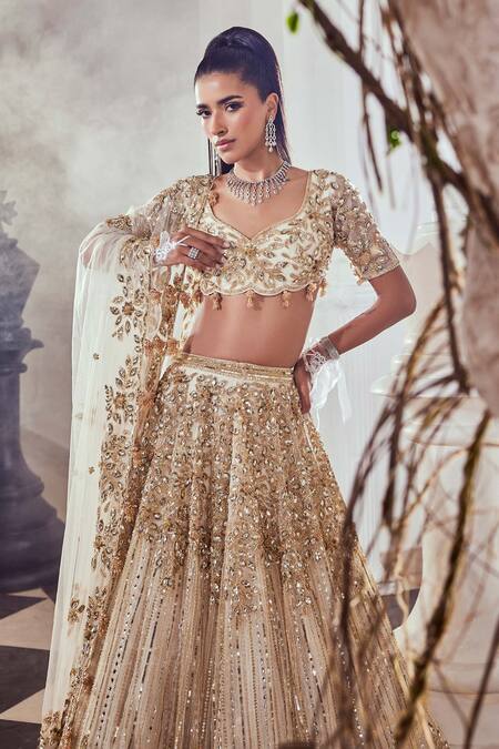 Buy_Swish By Dolcy And Simran_Ivory Net Cut Work, Sequins Sweetheart Neck Embroidered Bridal Lehenga Set _Online_at_Aza_Fashions