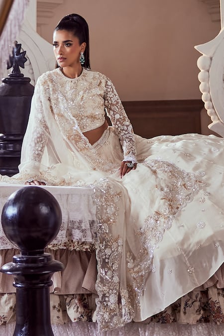 Swish By Dolcy And Simran Pearl Bloom Embroidered Lehenga Set 