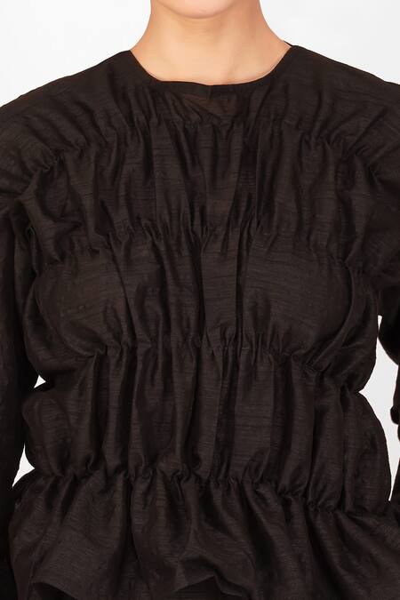 Buy_Enness Studio_Black Bubble Crepe Round Top And Pant Set