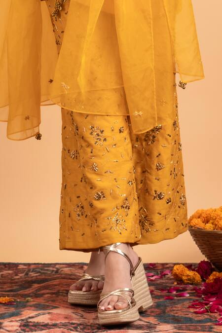Buy Rirasa Yellow Silk, Organza Embroidery Round Neck Ghungroo Embellished Kurta Set Online at Aza Fashions Buy_Rirasa_Yellow Silk, Organza Embroidery Round Neck Ghungroo Embellished Kurta Set _Online_at_Aza_Fashions