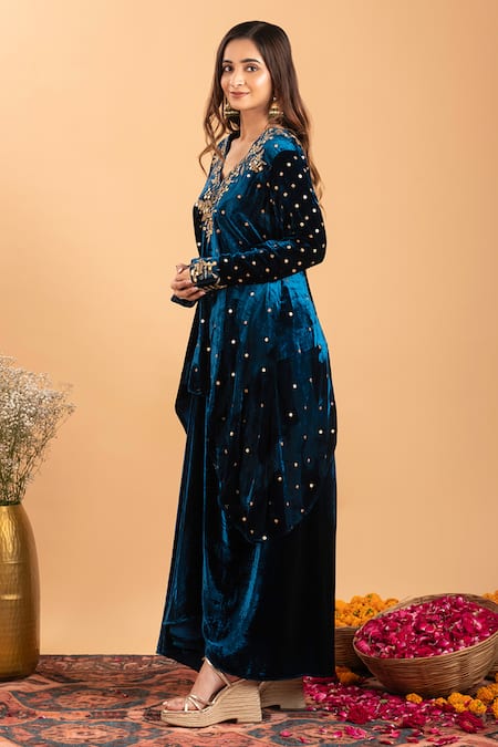 Buy_Rirasa_Blue Velvet Embroidery V-neck Gul Kurta And Draped Skirt _Online_at_Aza_Fashions