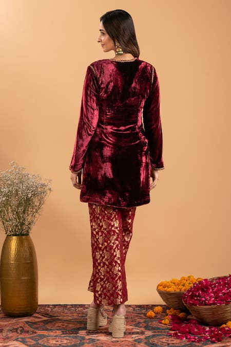 Rirasa_Maroon Velvet, Georgette Lace, Embroidery Round Neck Kurta And Floral Pant Set _Online_at_Aza_Fashions