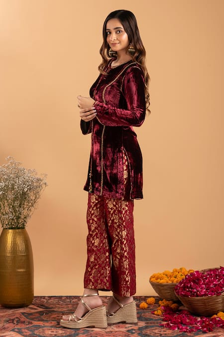 Buy_Rirasa_Maroon Velvet, Georgette Lace, Embroidery Round Neck Kurta And Floral Pant Set _Online_at_Aza_Fashions
