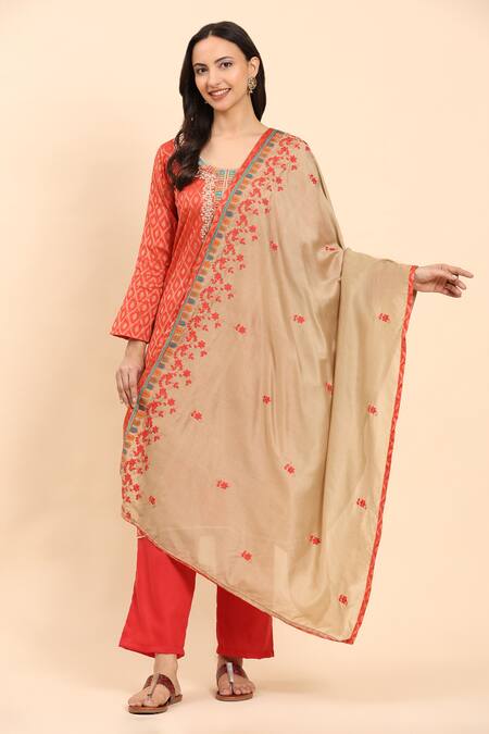 Buy Mamicha Red Cotton Embroidery Round Neck Geometric Kurta Palazzo Set Buy_Mamicha_Red Cotton Embroidery Round Neck Geometric Kurta Palazzo Set