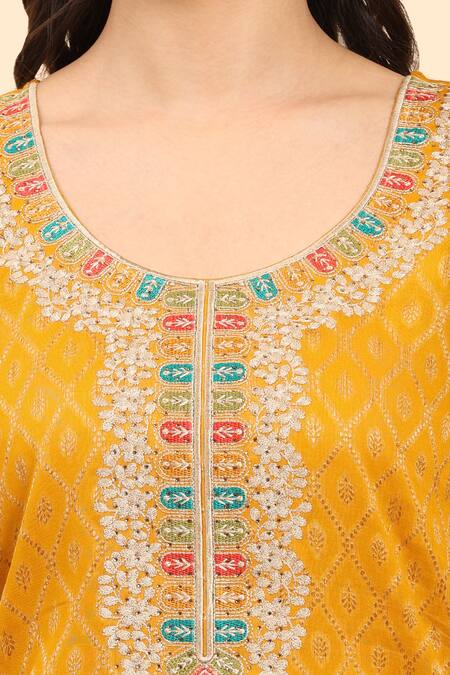 Buy_Mamicha_Yellow Cotton Embroidery Round Neck Geometric Woven Kurta Palazzo Set