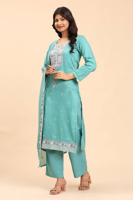 Mamicha_Green Cotton Beads, Embroidery Round Neck Thread And Kurta Set_Online_at_Aza_Fashions