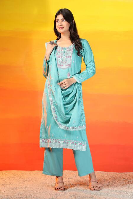Shop_Mamicha_Green Cotton Beads, Embroidery Round Neck Thread And Kurta Set_Online_at_Aza_Fashions