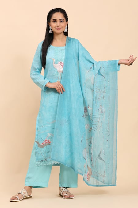Buy_Mamicha_Blue Cotton Embroidery Round Neck Bird Motif Kurta Set