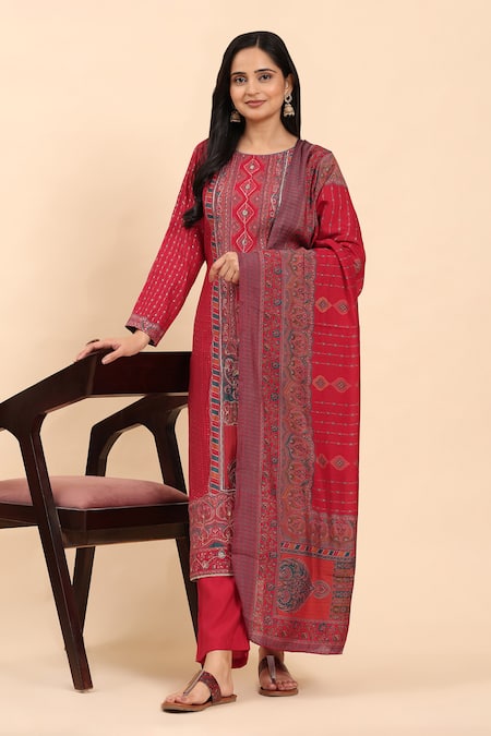 Buy Mamicha Red Cotton Zari Round Neck Geometric Embroidered Kurta Palazzo Set Online at Aza Fashions Buy_Mamicha_Red Cotton Zari Round Neck Geometric Embroidered Kurta Palazzo Set_Online_at_Aza_Fashions