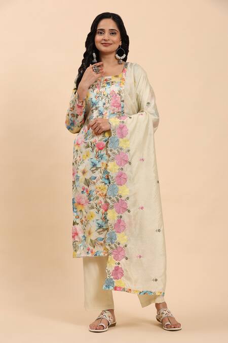 Mamicha Multi Color Cotton Embroidery Round Neck Floral Bloom Kurta Set at Aza Fashions Mamicha_Multi Color Cotton Embroidery Round Neck Floral Bloom Kurta Set_at_Aza_Fashions