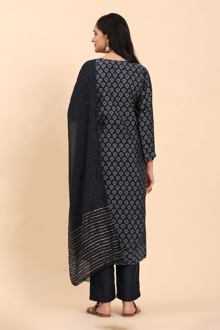 Shop_Mamicha_Blue Cotton Zari Round Neck Navy Embroidered Kurta Set _at_Aza_Fashions