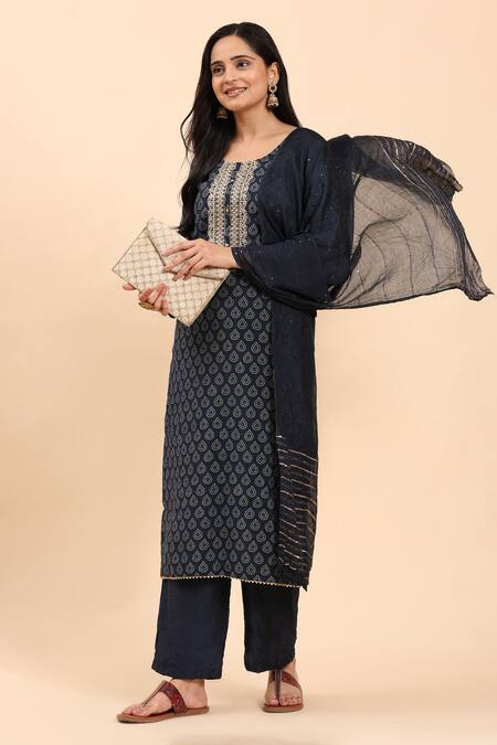Buy_Mamicha_Blue Cotton Zari Round Neck Navy Embroidered Kurta Set _Online_at_Aza_Fashions